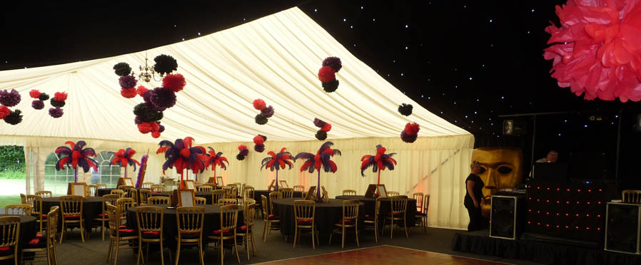 setting up marquee